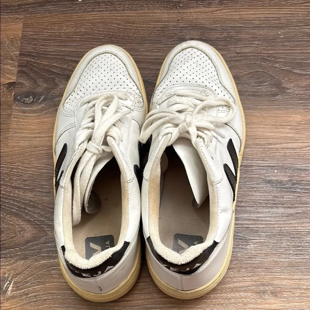 Veja stylish men
